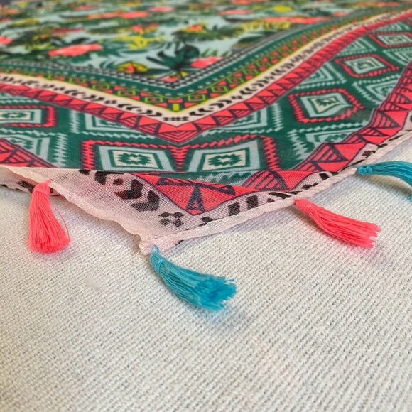 Charming Charlie Scarf Colorfal Floral Design Tassels Beach Wrap Headscarf - Picture 6 of 6